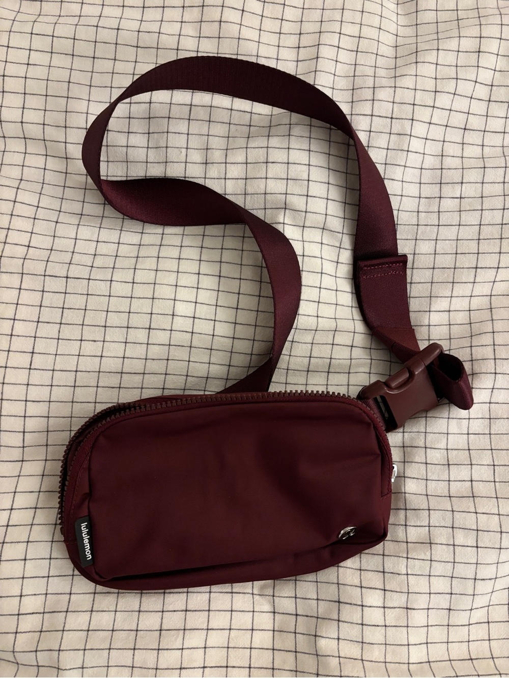 lululemon athletica Everywhere Belt Bag 1L - Burgundy